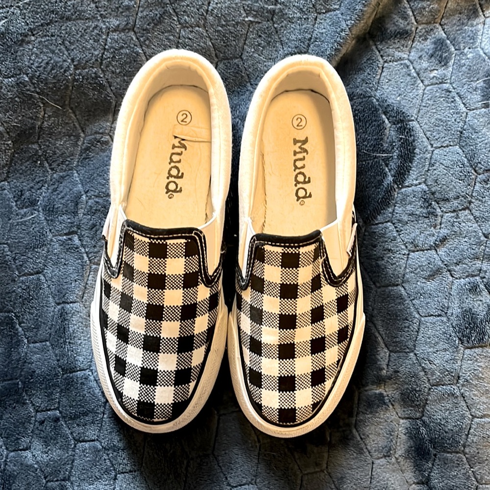 Girls Mudd slip on checkered shoes